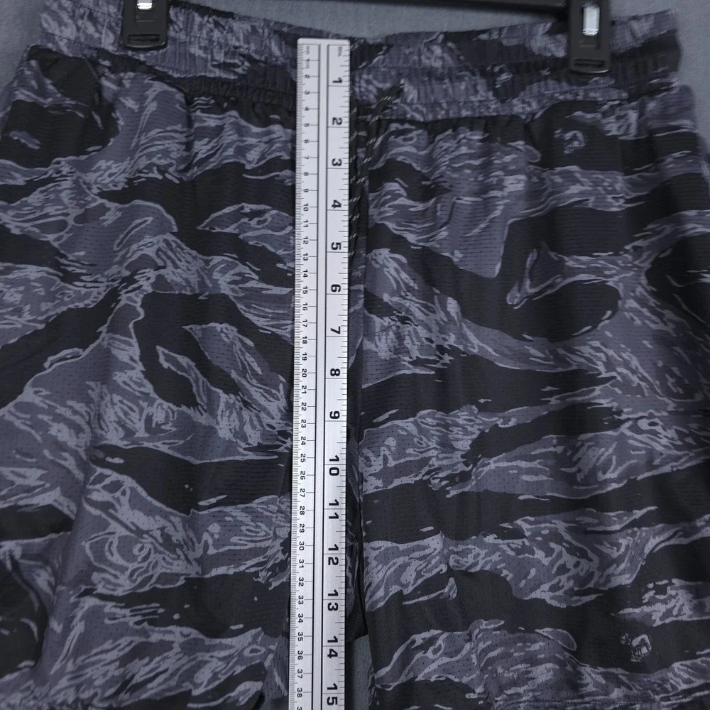 Savage Tacticians Shorts Mens XXL Gray Black Camo Lined Athletic Training Gym